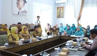 tp-pkk-kota-palembang-siapkan-inovasi-ubah-minyak-jelantah-jadi-bahan-bakar-pesawat