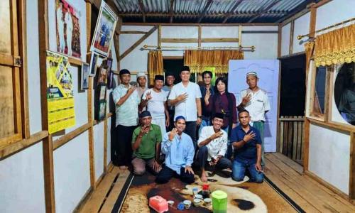 jalin-silaturahmi-fahrie-adianto-bukber-pengurus-golkar-kecamatan-su-i