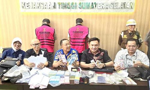 kadisnakertrans-tersangka-kasus-k3-kejari-sita-uang-rp-rp-285-juta-dan-125-gram-emas