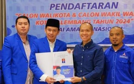 pilkada-palembang-rasyid-rajasa--yudha-mahyudin-kembalikan-berkas-ke-pan