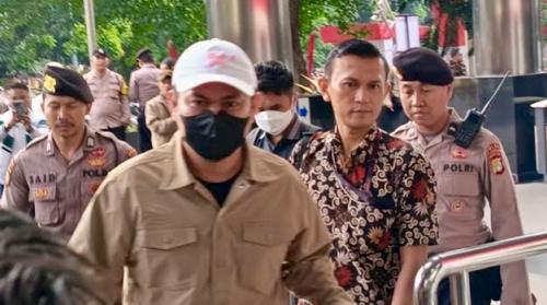 kpk-tangkap-bupati-kolaka-timur-tegaskan-bukan-drama