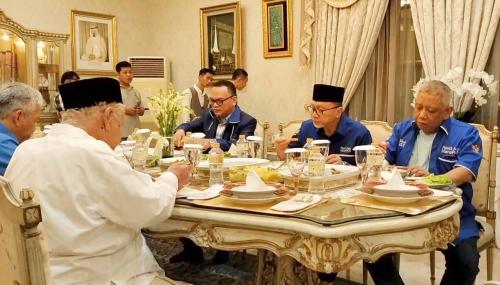 zulkifli-hasan-ajak-masyarakat-sumsel-pilih-umar-halim-