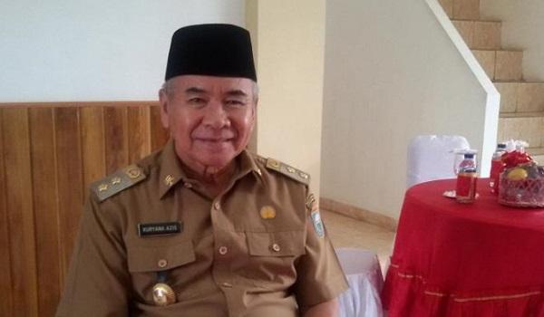 bupati-oku-dukung-guru-daerah-meraih-gelar-sarjana