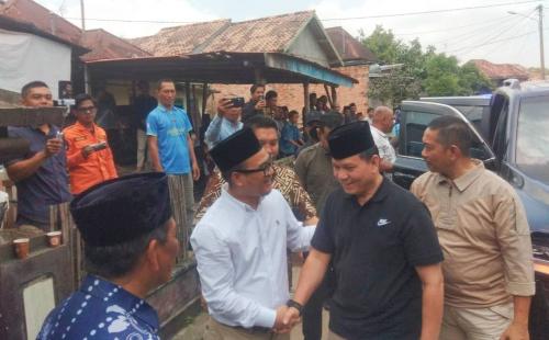 pj-gubernur-elen-setiadi-janjikan-pembangunan-infrastruktur-di-desa-seribandung