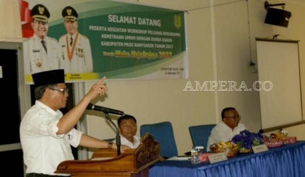 tingkatkan-ekonomi-rakyat-melalui-umkm