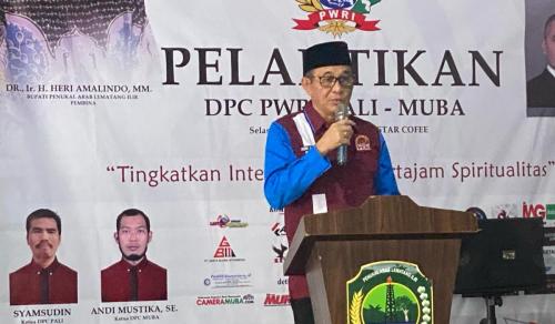 pengurus-pwri-pali-dan-muba-dilantik-bupati-heri-amalindo-nyatakan-wartawan-pegang-teguh-kode-etik