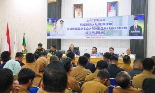 realisasi-pajak-tembus-70-persen-walikota-apresiasi-kinerja-bppd-palembang