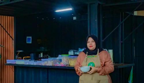 kisah-sukses-bu-daniroh-bisa-menabung-untuk-masa-depan-keluarga-berkat-program-umkm-masjid