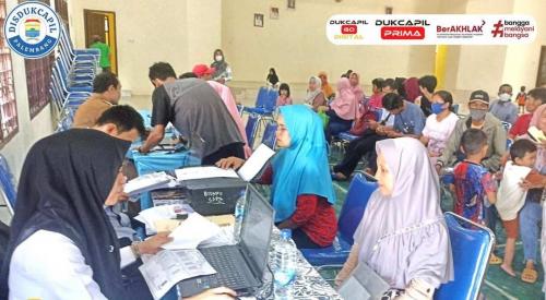 berikan-layanan-prima-ke-masyarakat-disdukcapil-buka-layanan-di-14-kecamatan