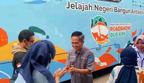 bus-kpk-jelajah-negeri-bangun-antikorupsi-tiba-di-palembang