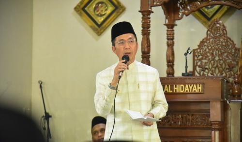 wali-kota-ratu-dewa-ajak-masyarakat-makmurkan-masjid