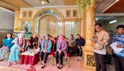 ketua-tp-pkk-palembang-kunjungi-posyandu-anggrek-kelurahan-15-ulu