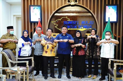 rektor-utp-all-out-dukung-percepatan-capaian-pembangunan-sumselÂ 