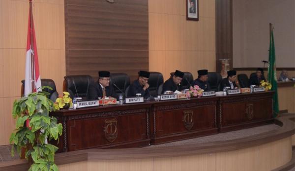 saran-pansus-terhadap-raperda-pertanggungjawaban-pelaksanaan-apbd-ta-2016