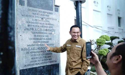 bukti-sejarah-kantor-ledeng-penemuan-prasasti-kuno-di-kantor-wali-kota-palembang