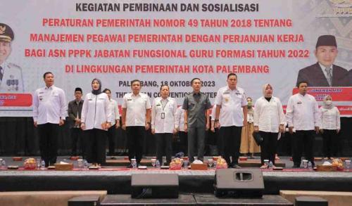 ribuan-guru-pppk-ikuti-sosialisasi-pp-482018