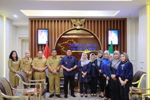 herman-deru-libatkan-kepengurusan-perwosi-sukseskan-fornas-2022-di-sumsel