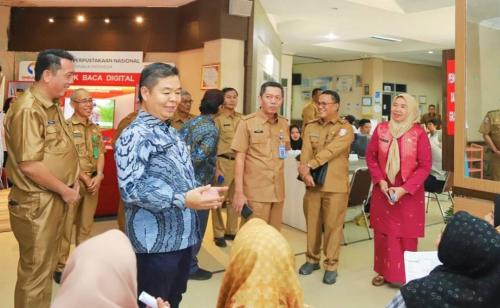 kunker-ke-sumsel-dirjen-dukcapil-kemendagri-sambangi-disdukcapil-kota-palembang-ada-apa