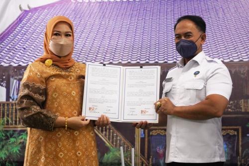 feby-deru-bersama-bnn-bekerjasama-tekan-penyalahgunaan--narkoba--di-wilayah-sumsel