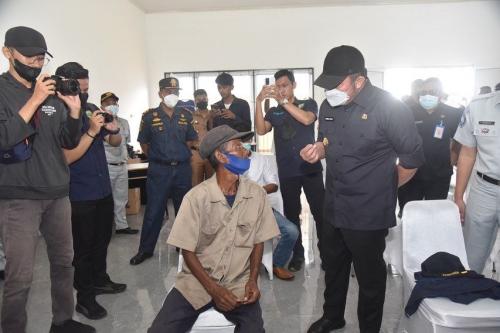 herman-deru-launching pemutihan-pajak-dan-penghapusan-bbnkb-di-atas-air