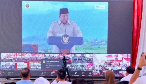 wali-kota-ratu-dewa-hadiri-peluncuran-80000-koperasi-merah-putih-oleh-presiden-