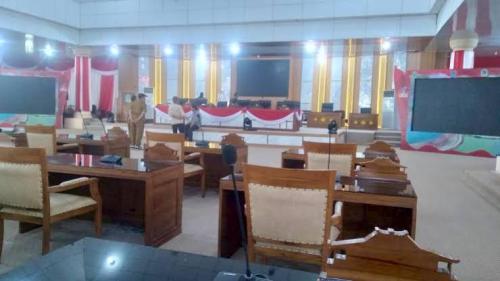 sekretariat-dprd-lakukan-persiapan-jelang-rapat-paripurna-istimewa-hut-oi-ke-21