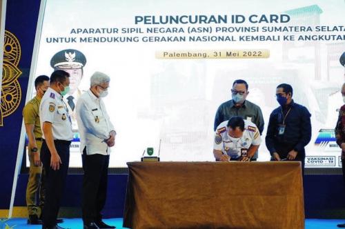 pemprov-sumsel-resmi-luncurkan-id-card-emoney-bagi-asn-pelajar-dan-mahasiswa