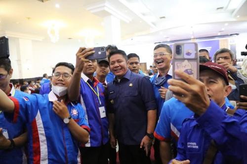 herman-deru-apresiasi-asisiÂ bantu-pemerintah-turunkan-pengangguran