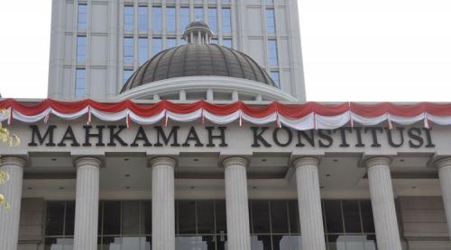 mk-kabulkan-gugatan-soal-ambang-batas-pilkada-kemenangan-bagi-demokrasi