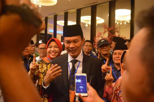 harnofitri-kuasai-panggung-debat-pilkada-palembang
